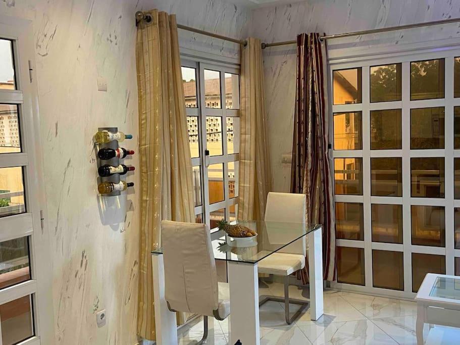 Appartement Altona Lomé Eksteriør bilde