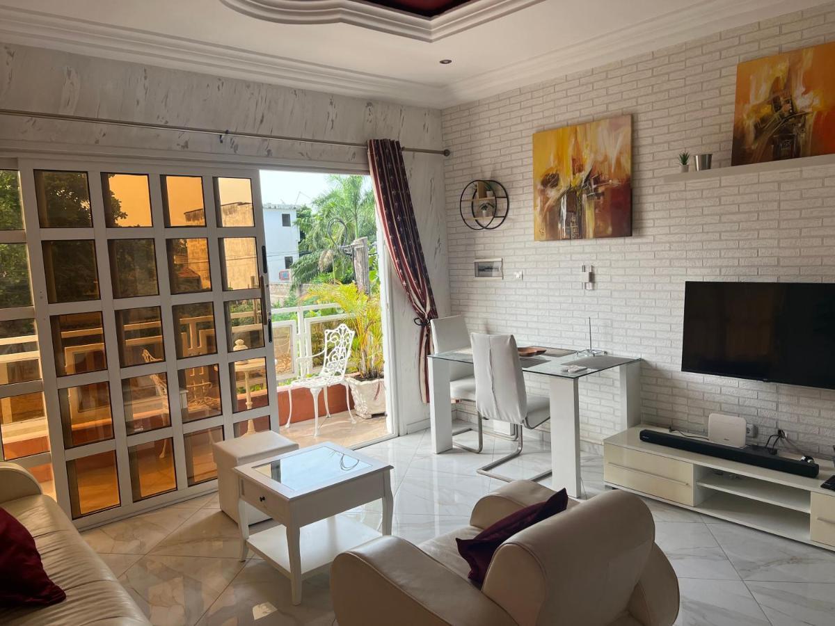 Appartement Altona Lomé Eksteriør bilde